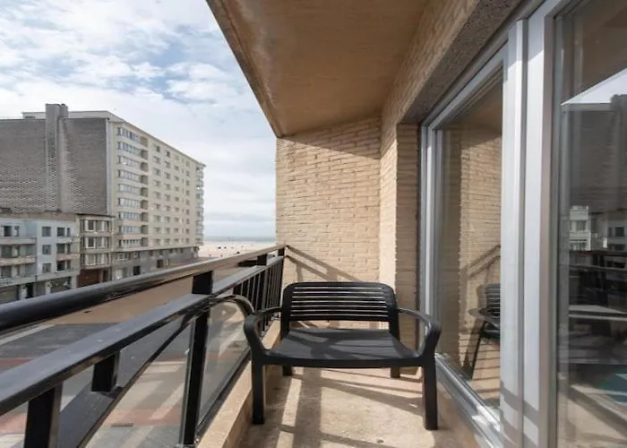 In Near Sandy Beaches דירה