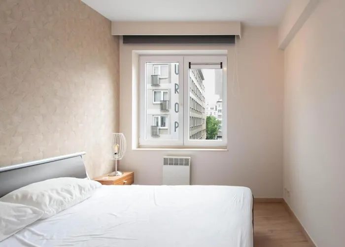 In Near Sandy Beaches אוסטנדה