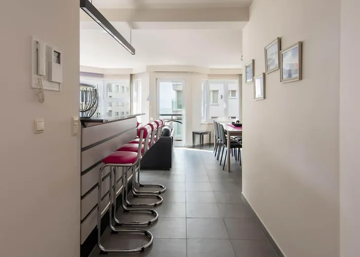 In Near Sandy Beaches דירה